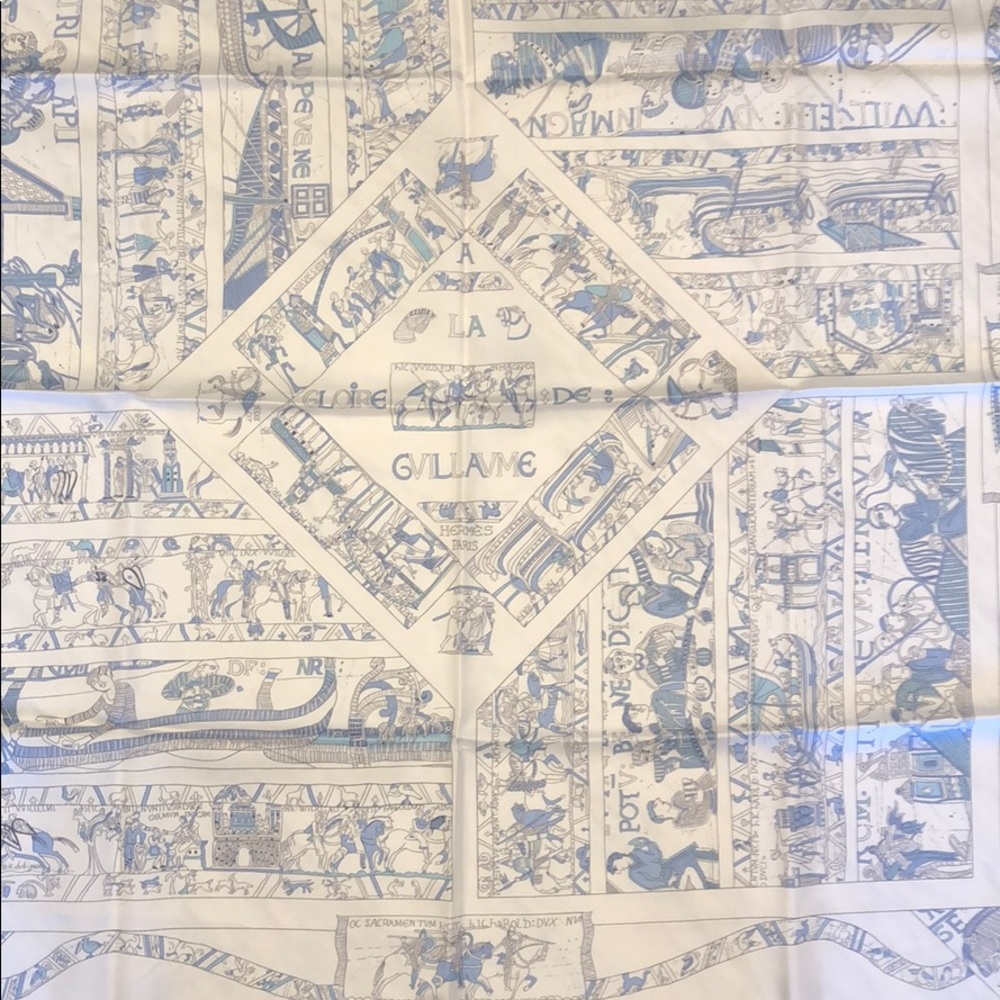 Hermès A la Gloire de Guillaume scarf